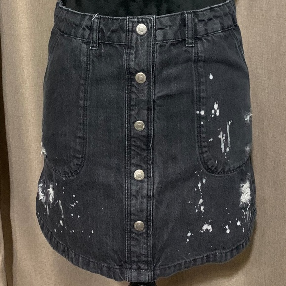 ZARA BLACK DISTRESSED SKIRT - Picture 1 of 5